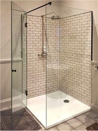 Frameless Glass douch patiraj